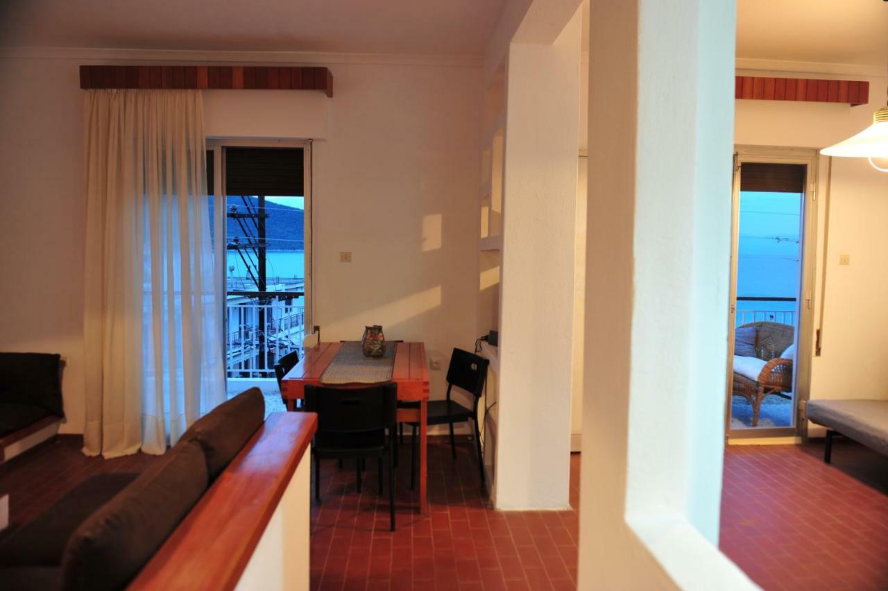 Apartment 99 Néa Péramos Zewnętrze zdjęcie